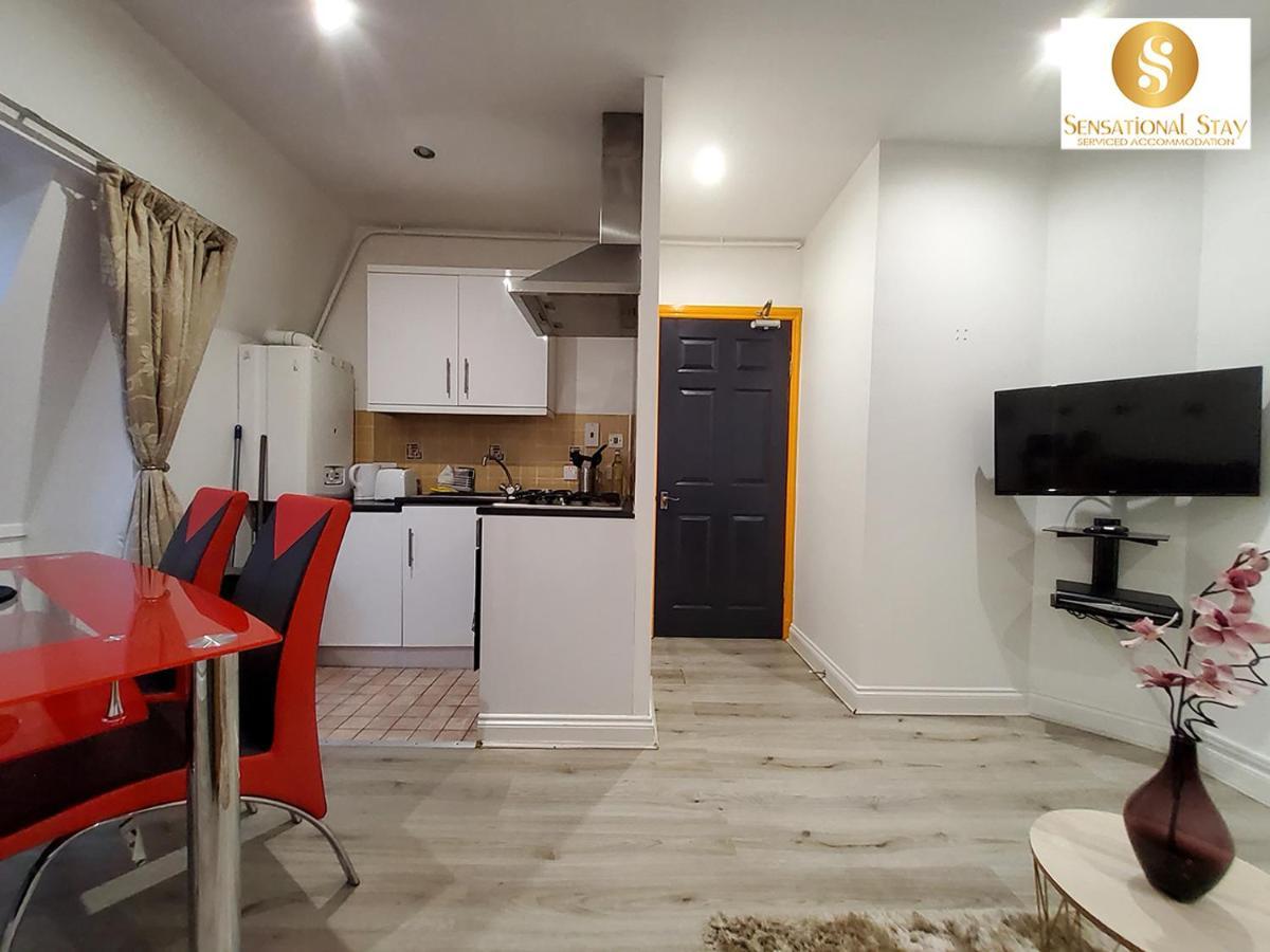 אברדין 1 & 3 Bedroom Apt By Sensational Stay Serviced Accommodation - Adelphi Suites מראה חיצוני תמונה